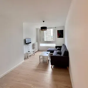  Appartement Apparemment Spacieux T5